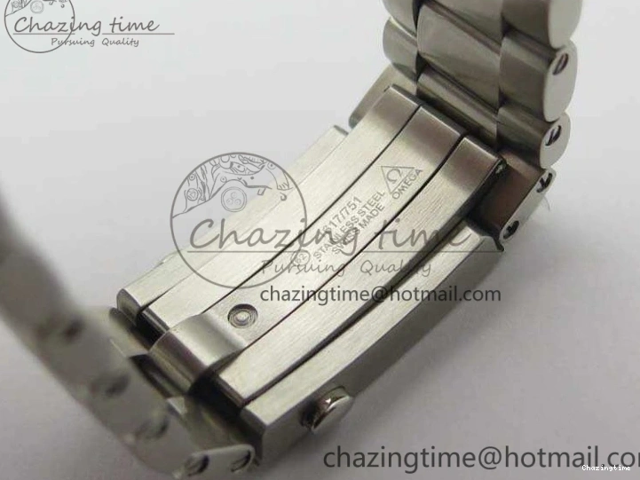 0227 Planet Ocean Master Chrono SS OM 1:1 Best Edition Gray Dial On SS Bracelet A9900 V Efficient 8116